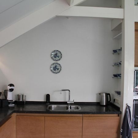 Familiehuis De Betuwe Met Prive Kunstgras Tennisbaan En Sauna Villa Erichem Exterior photo